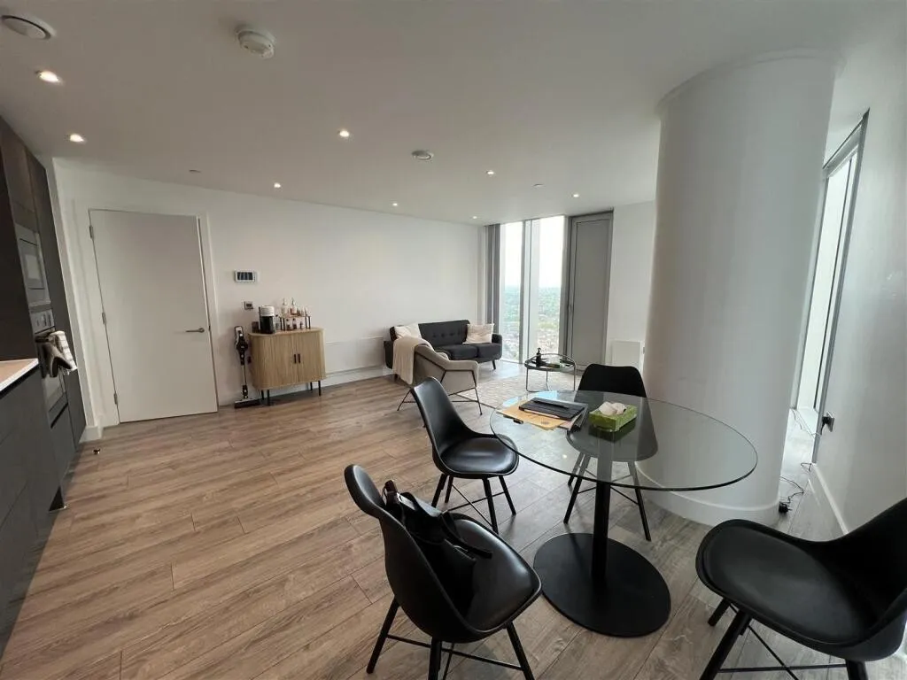 Silvercroft Street, Manchester, M15, photo 3