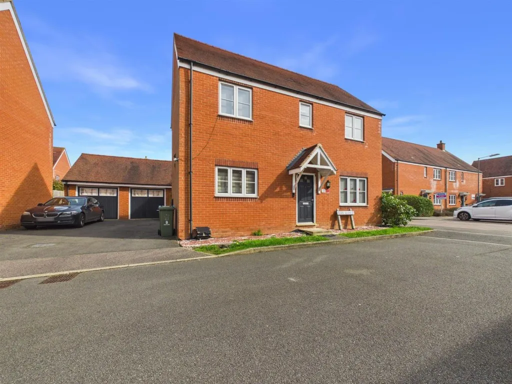 4 bed house for sale, Elize Close, Berryfields