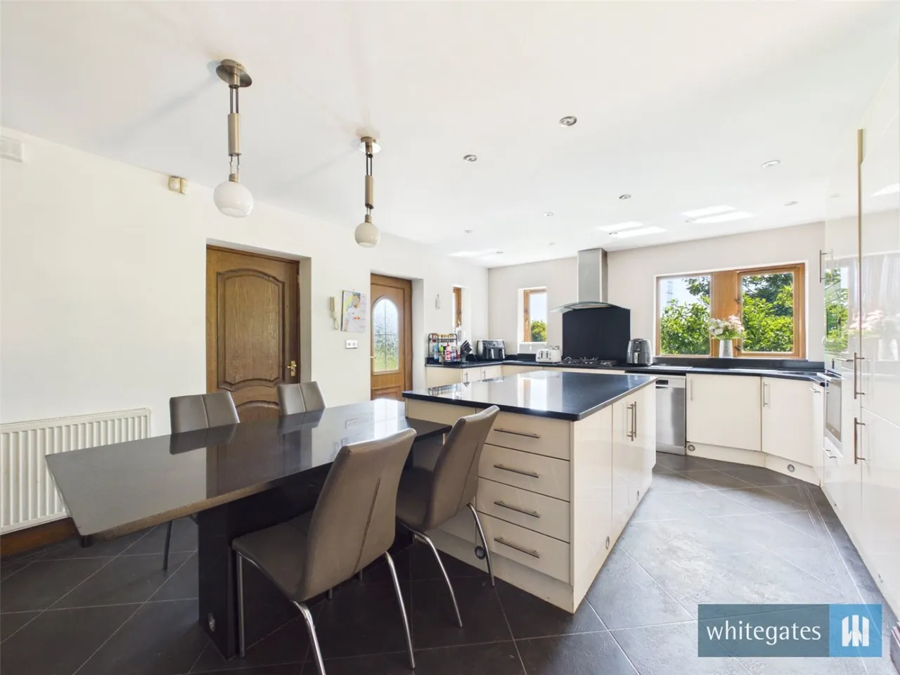 Robins Court, Oakenshaw, BD12, photo 6