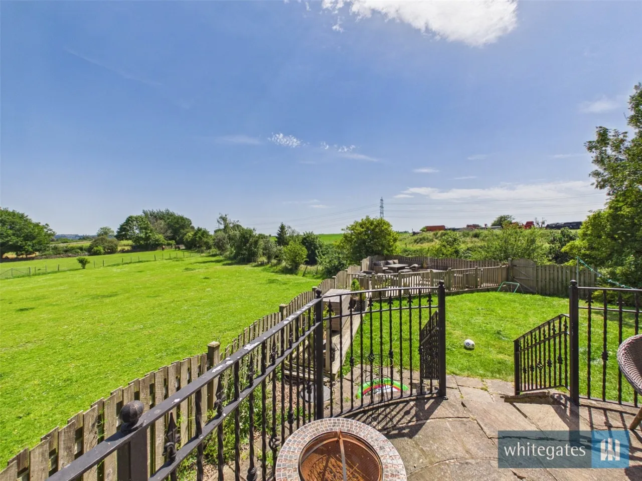 Robins Court, Oakenshaw, BD12, photo 36