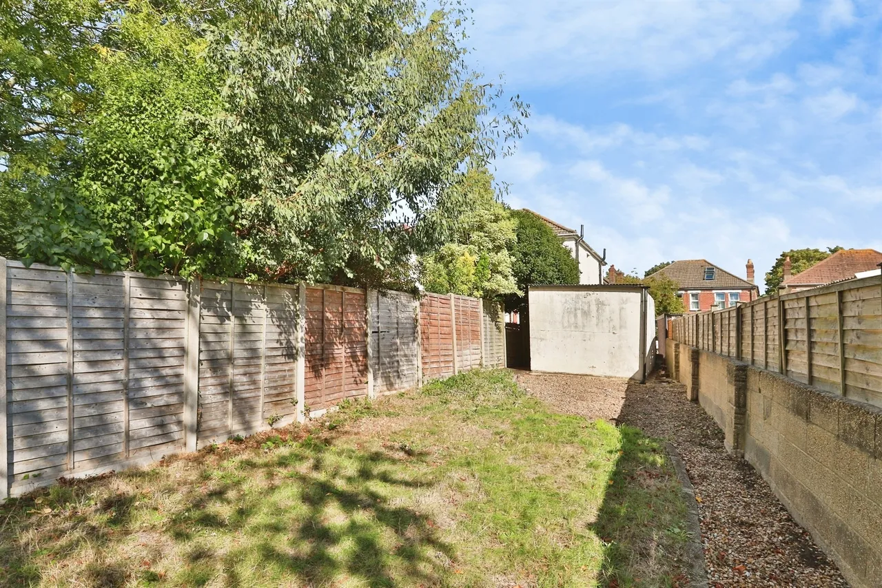 Sterte Road, Poole, BH15, photo 12