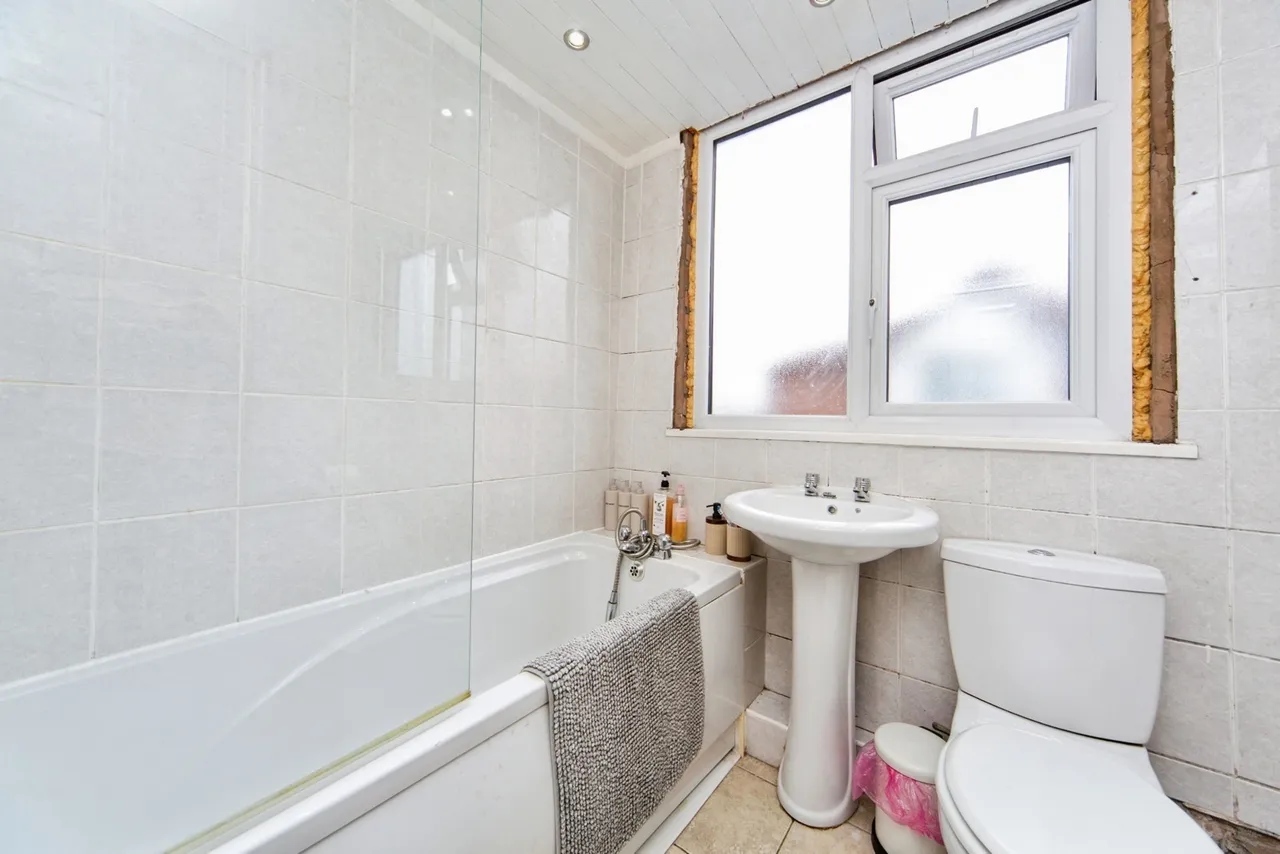 Grace Avenue, Fazakerley, L10, photo 6