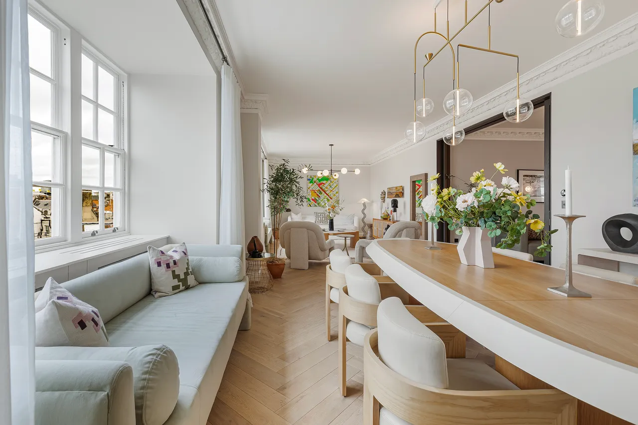 Upper Fielde, Mayfair, London, photo 4