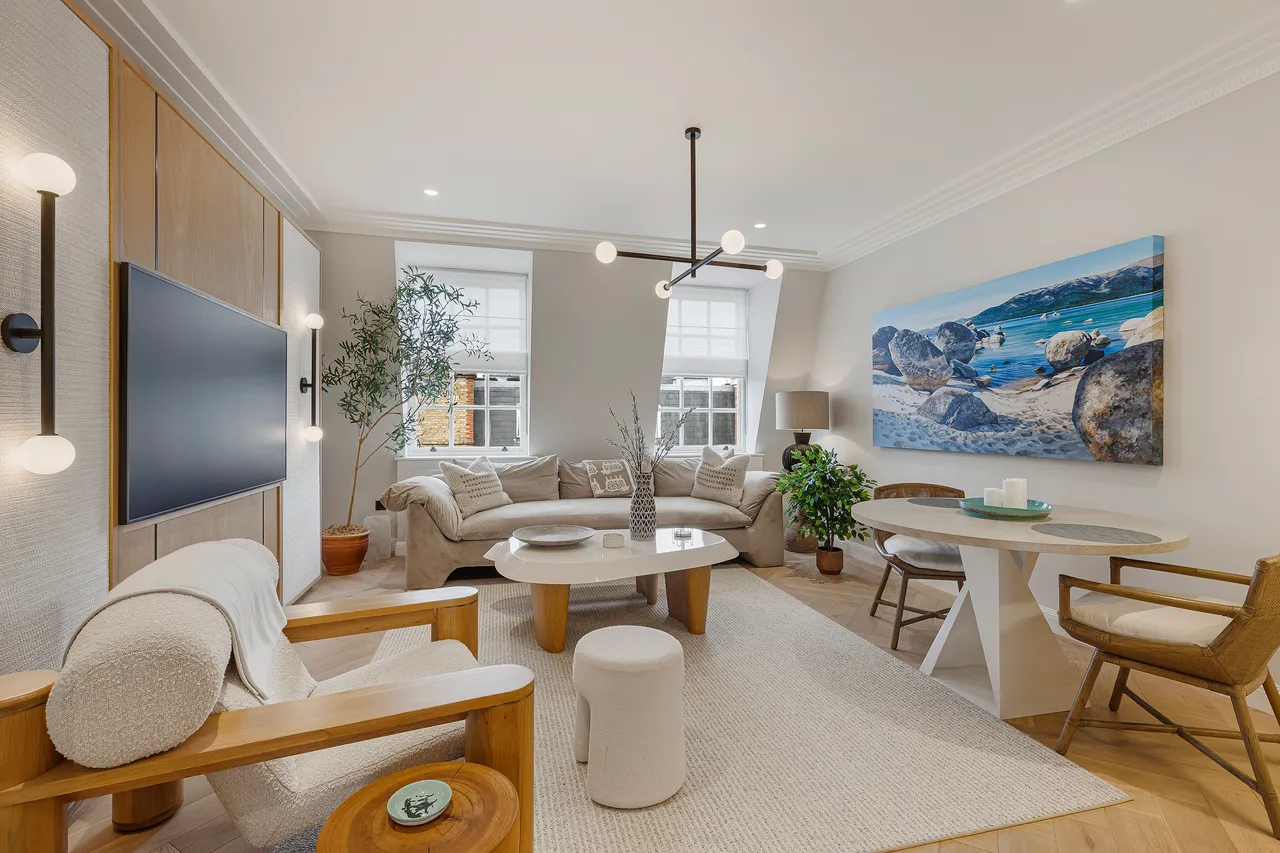 Upper Fielde, Mayfair, London, photo 11