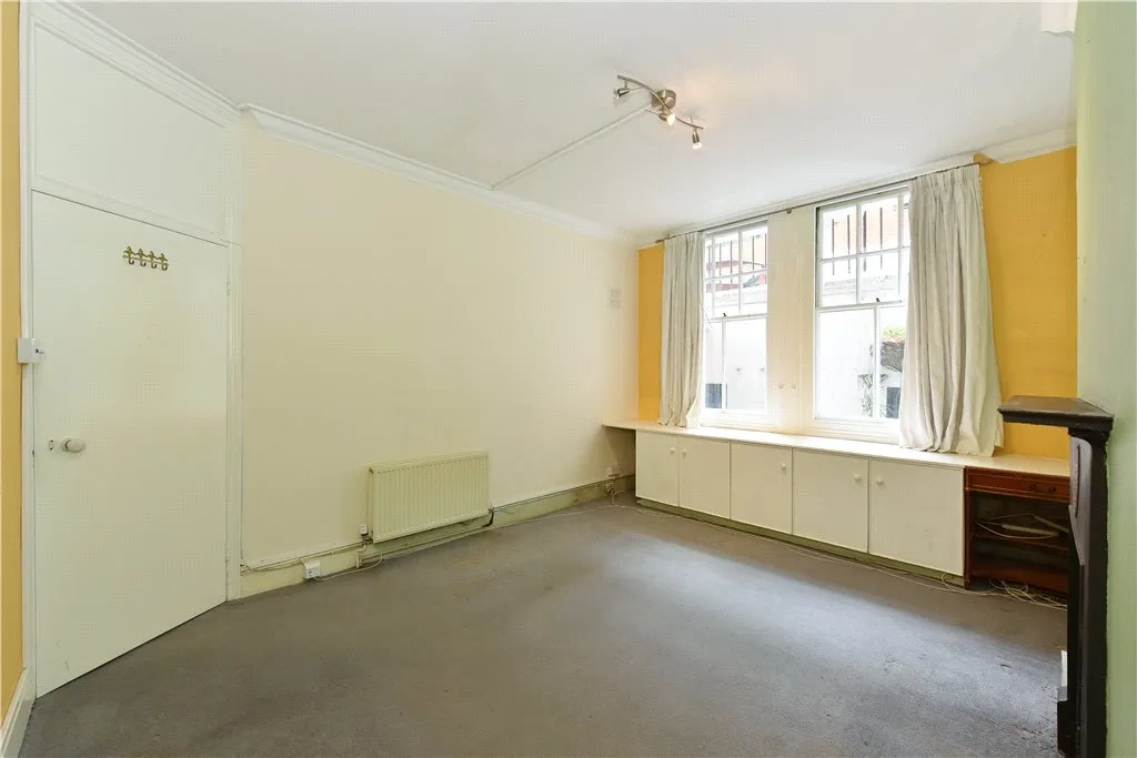 For sale in Riding House Street, London, W1W, photo 13