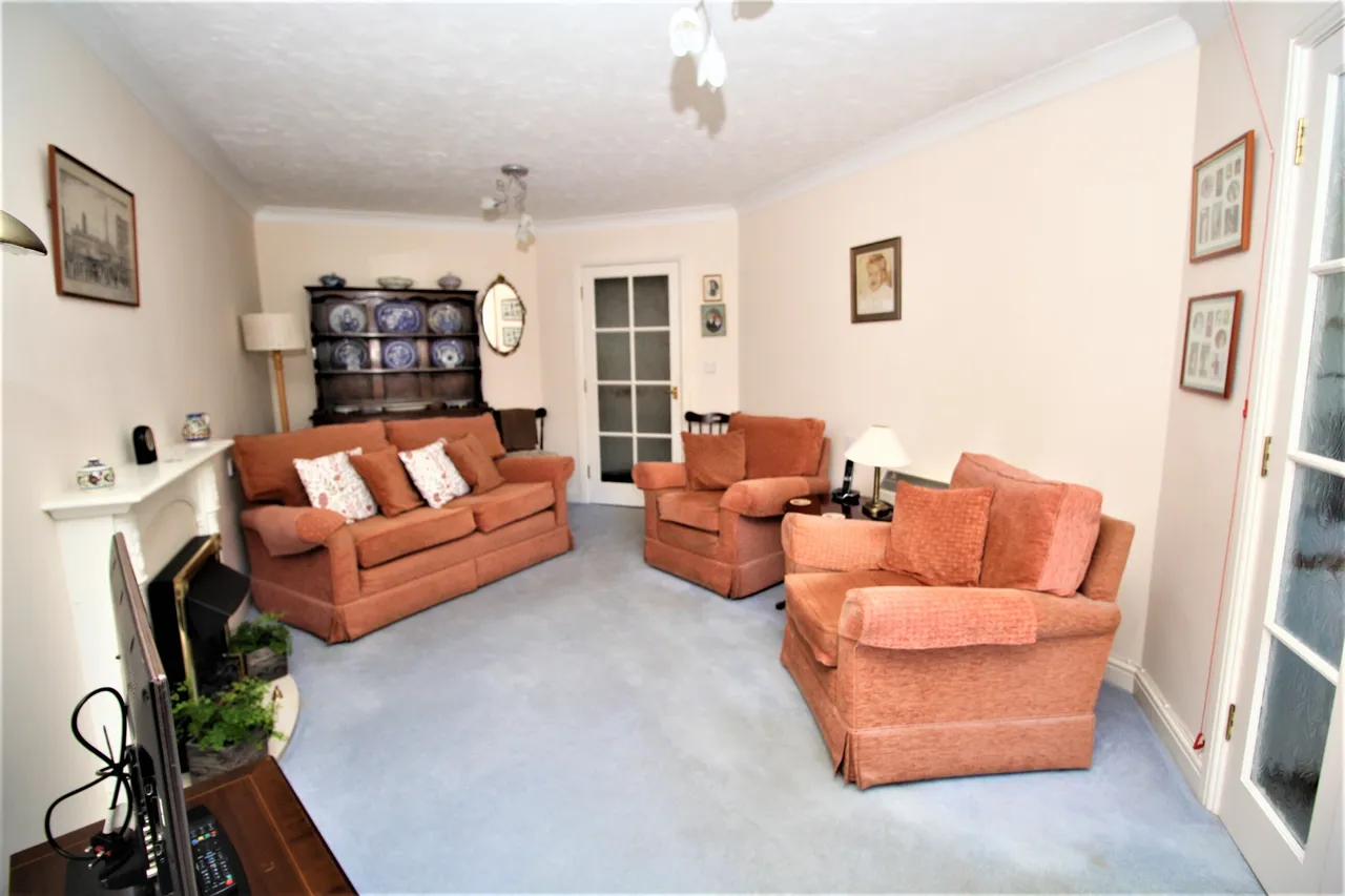 Ackender Road, Alton, GU34, photo 7