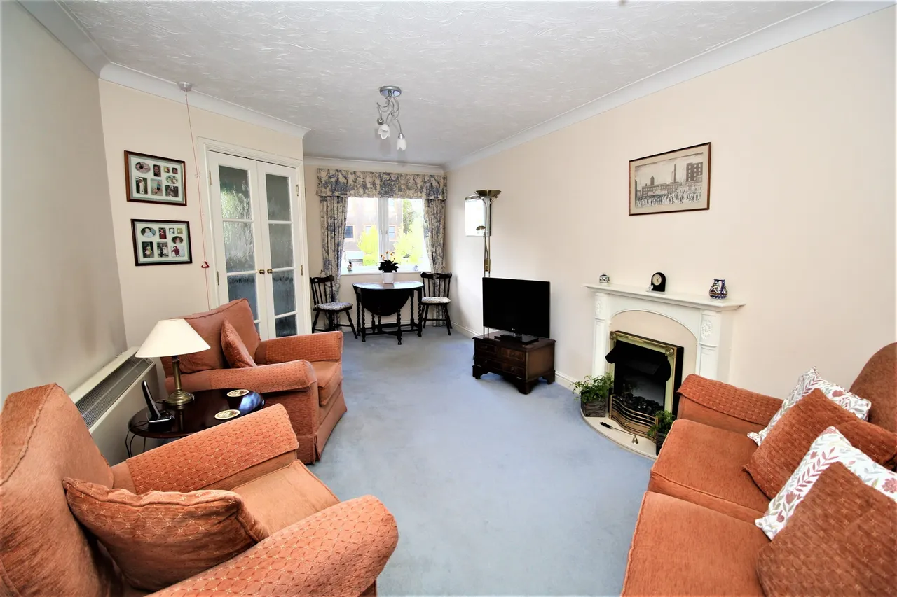 Ackender Road, Alton, GU34, photo 2