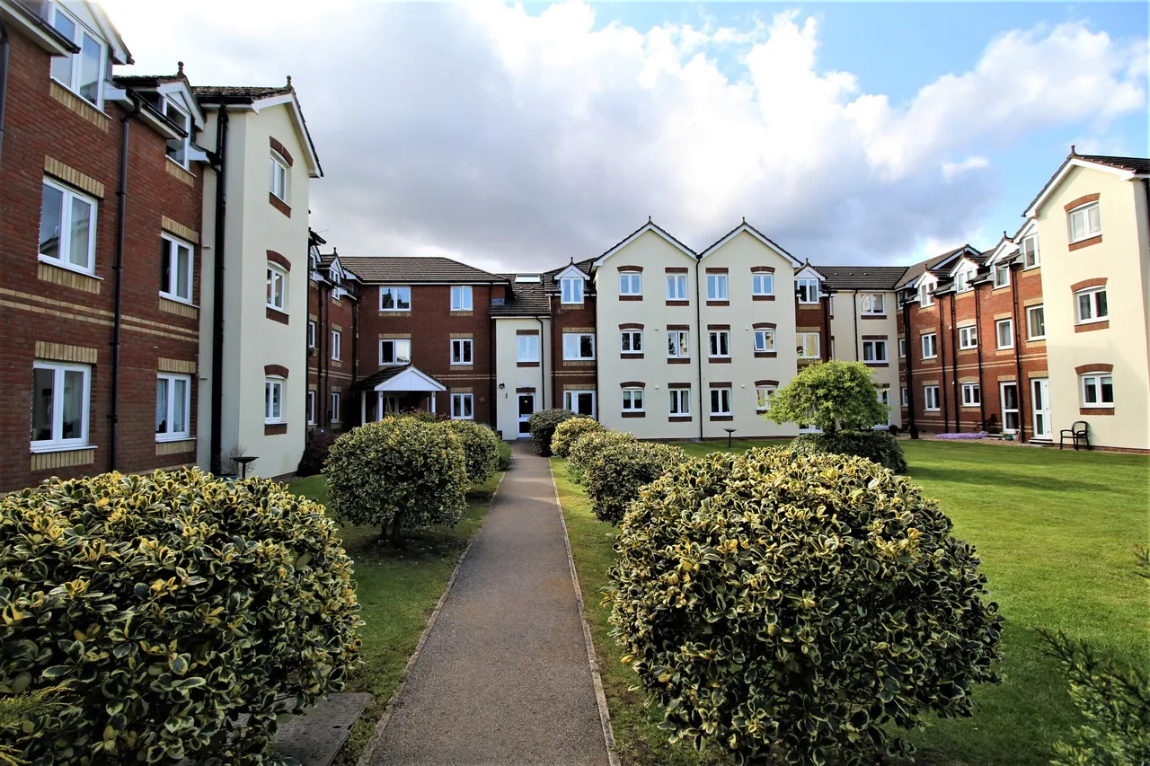 Ackender Road, Alton, GU34, photo 9