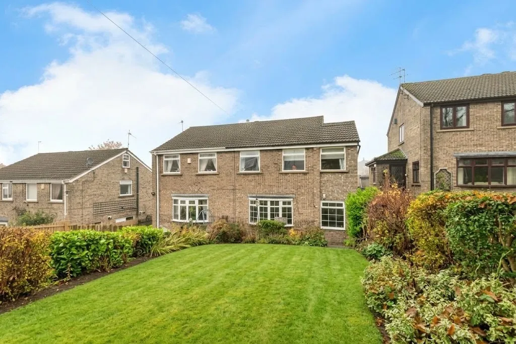 3 bed house for sale, Marne Avenue, Clayton, BD14