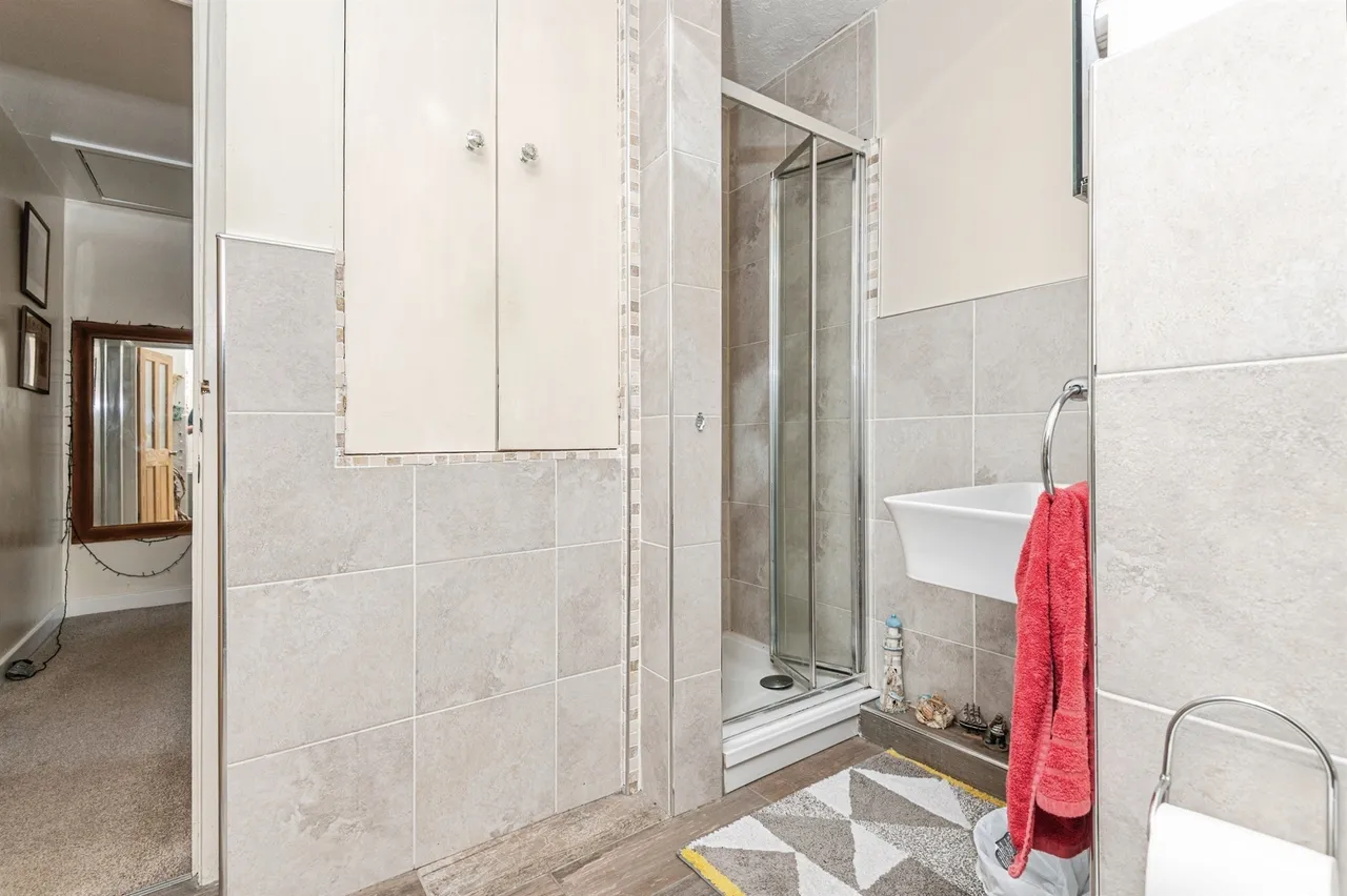 Marne Avenue, Clayton, BD14, photo 11