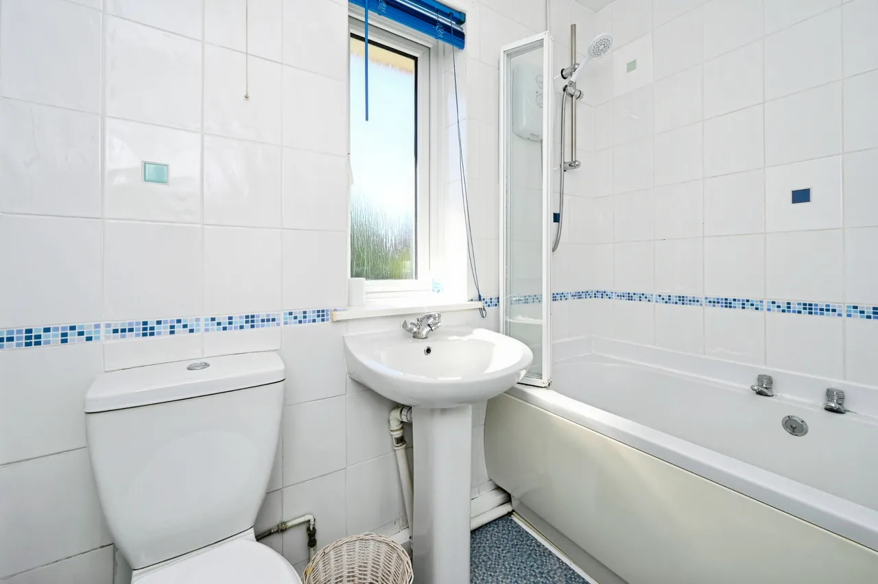 The Bassett, Mansfield, NG20, photo 14