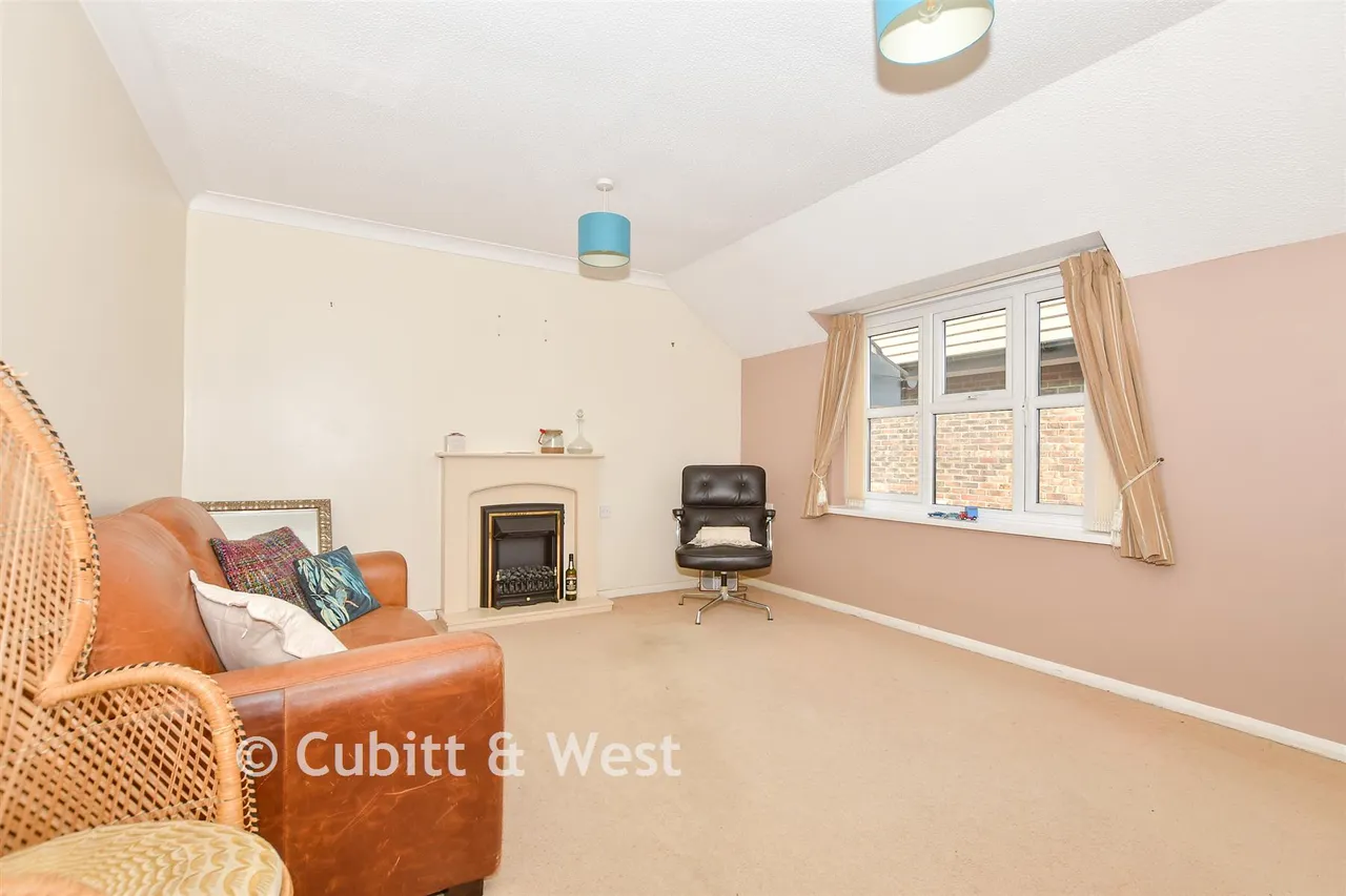 Stein Road, Emsworth, PO10, photo 2