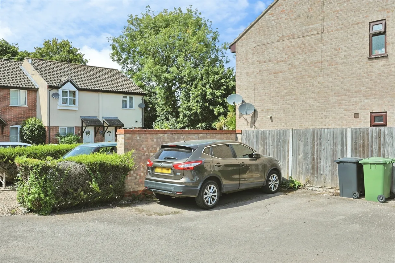 Priors Drive, Norwich, photo 10