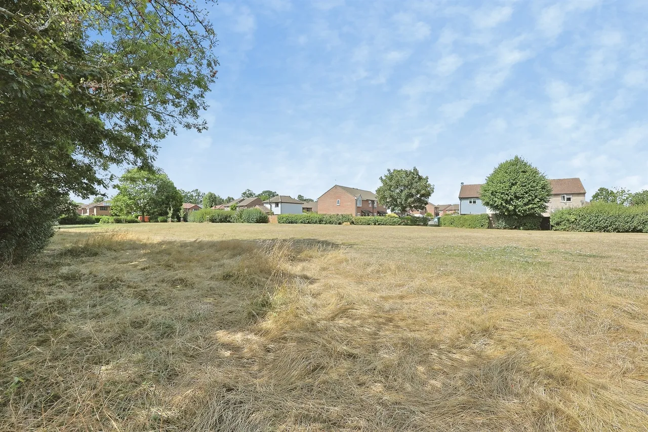 Priors Drive, Norwich, photo 3