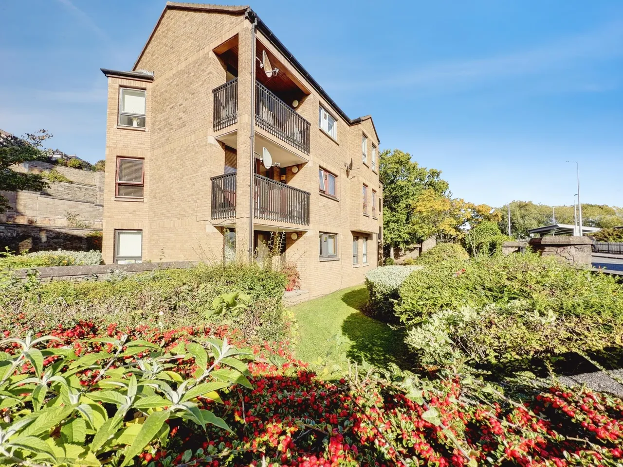 2 bed flat for sale, Weavers Yard, Dundee, DD4