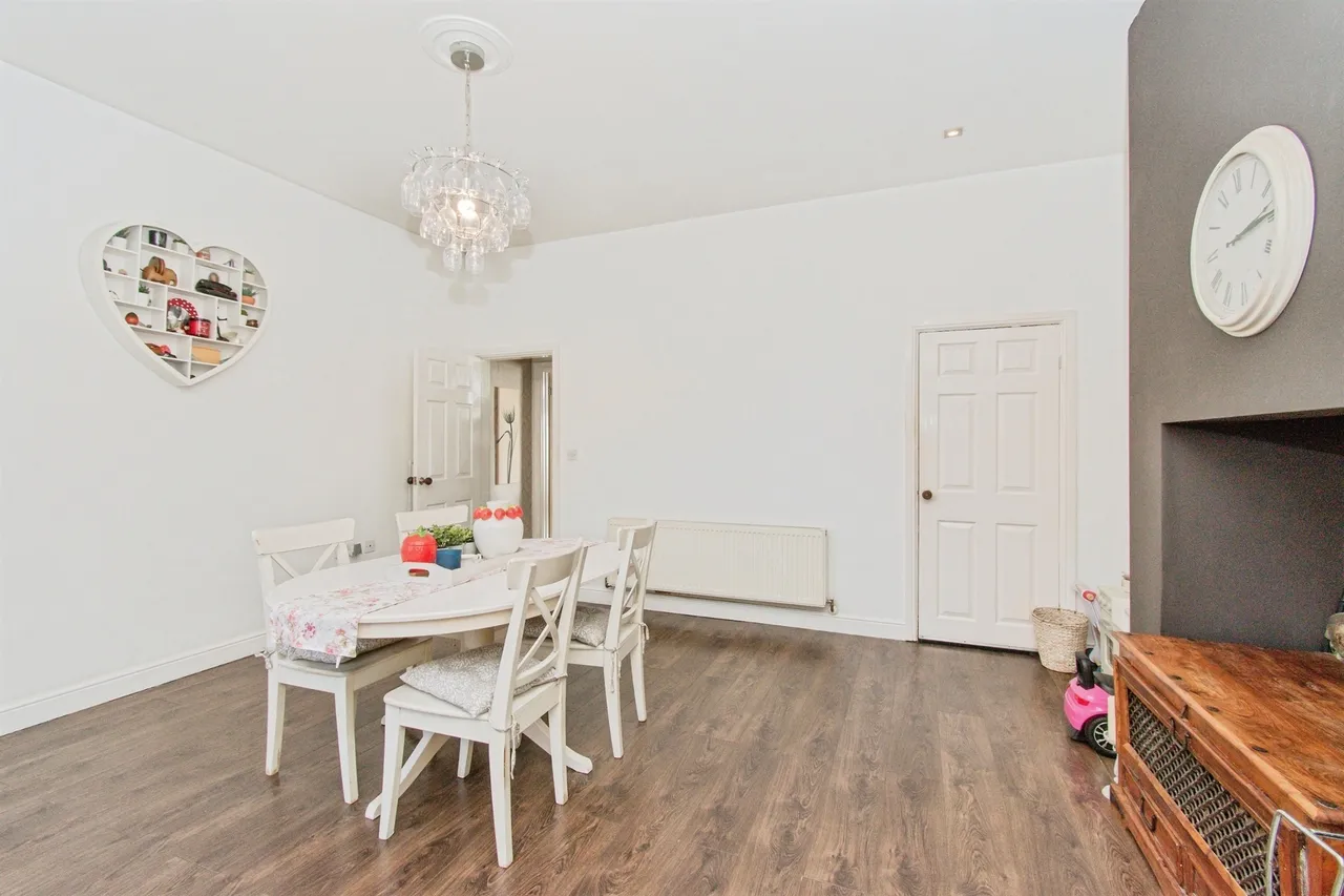 Queen Street, Normanton, WF6, photo 4