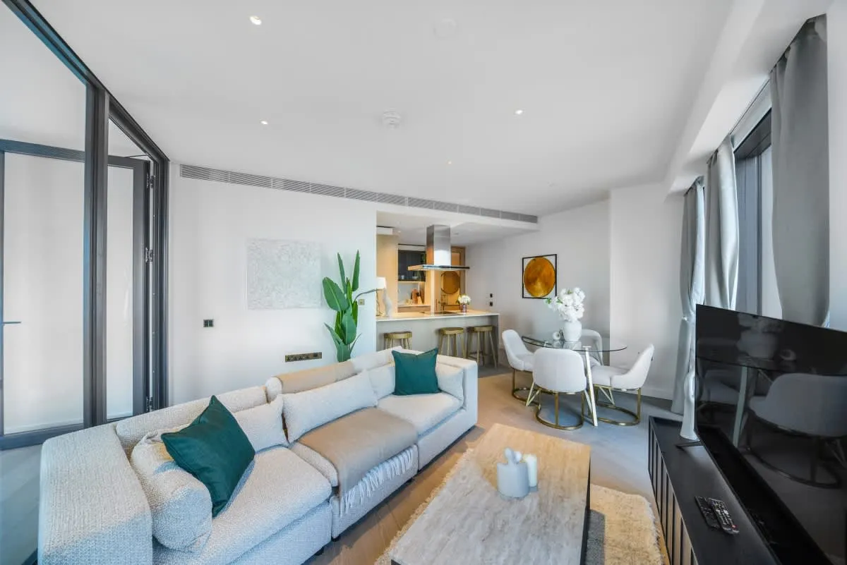 Nine Elms Lane, London, SW8, photo 10