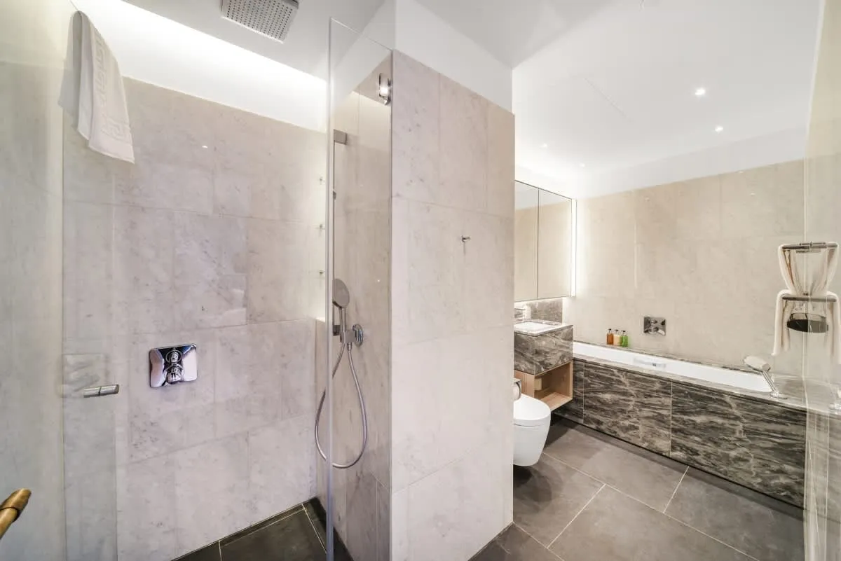 Nine Elms Lane, London, SW8, photo 6