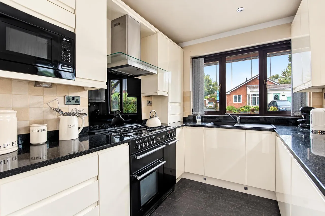 Chapel Street, Cannock, WS11, photo 4