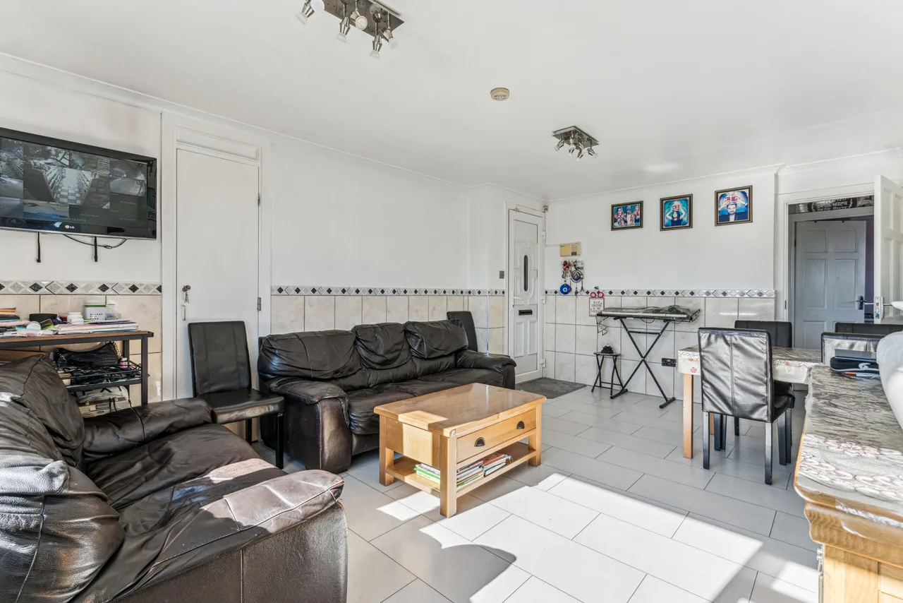 Crouchfield, Hertford, Hertford, SG14 3LP, photo 2