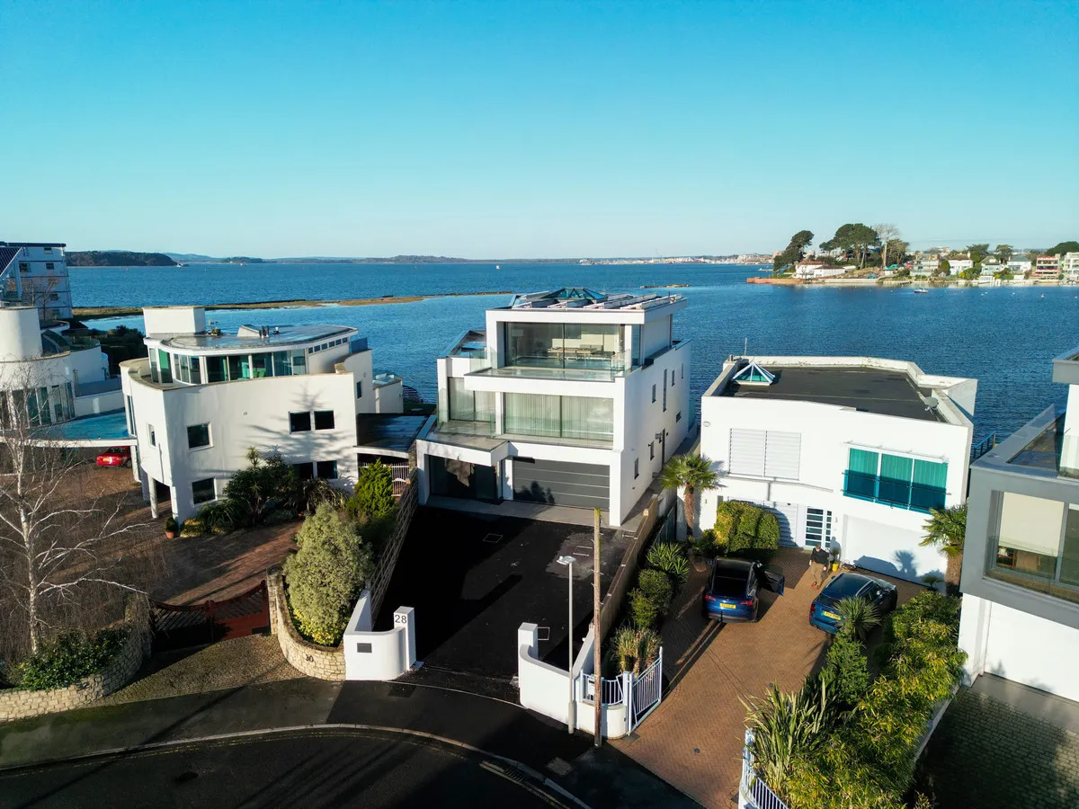 5 bed house for sale, Salterns Way, Poole, BH14
