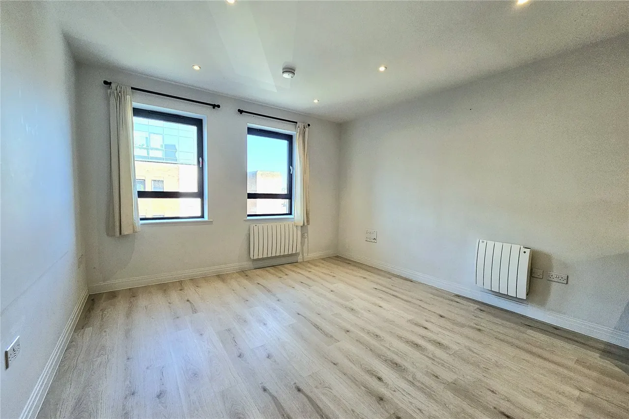 Ashwood House, 16-22 Pembroke Broadway, Camberley, Surrey, GU15 3FB, photo 3