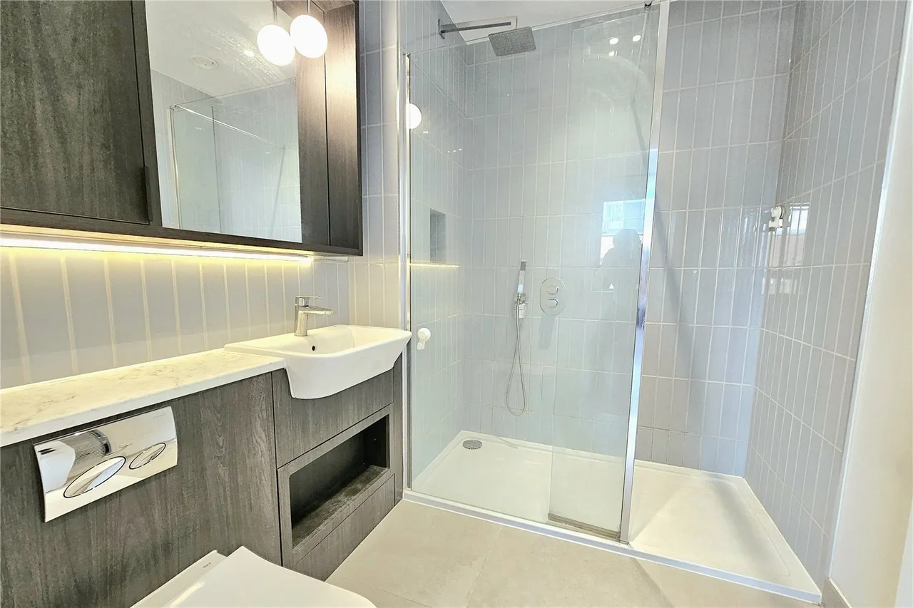 Ashwood House, 16-22 Pembroke Broadway, Camberley, Surrey, GU15 3FB, photo 6