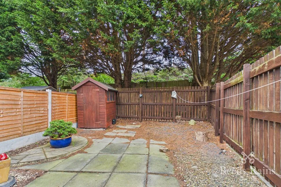 Helmsley Green, Leyland, PR25, photo 8
