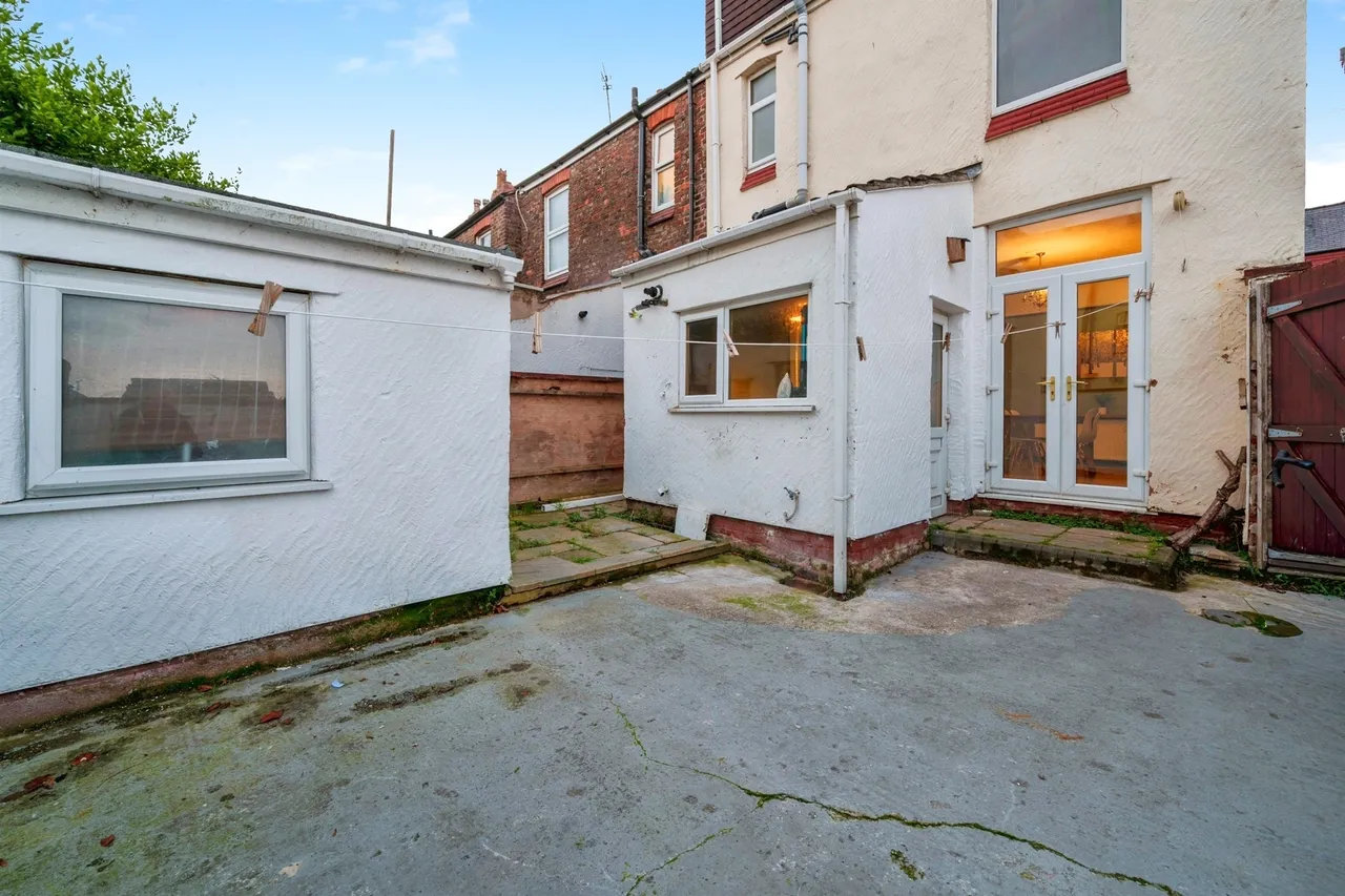 Chatsworth Avenue, Wallasey, CH44, photo 17