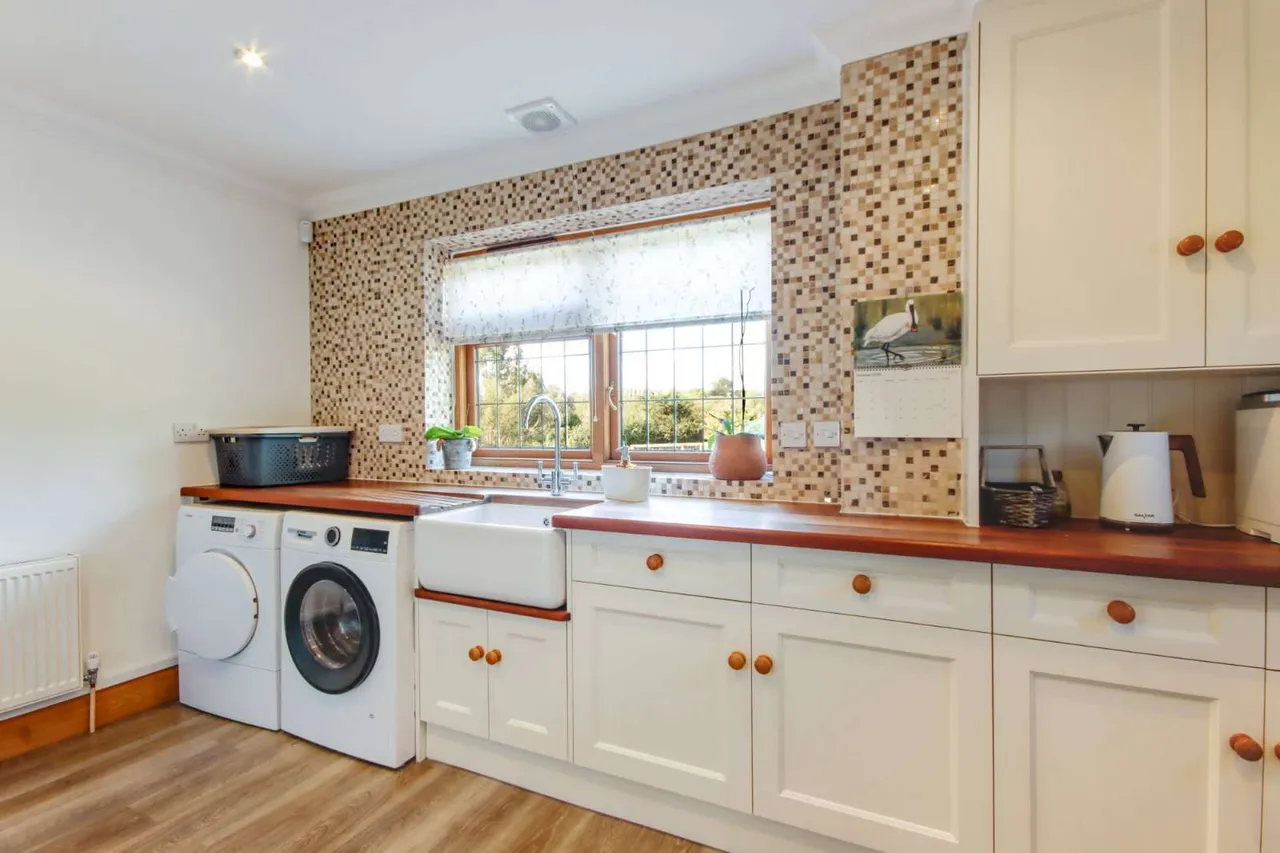 Station Road, Hurst Green, TN19, photo 8