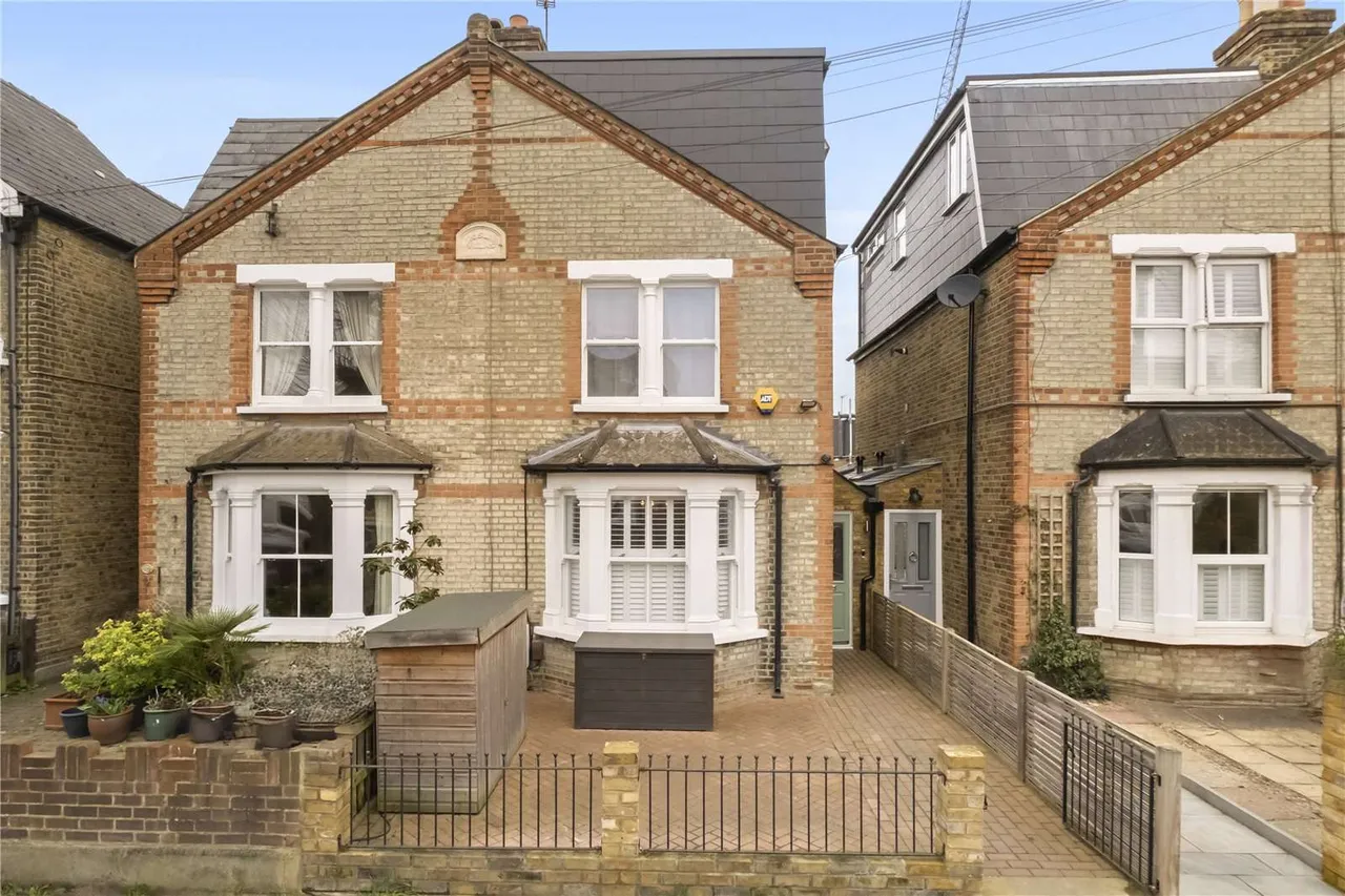 5 bed house for sale — Canbury Avenue, Kingston, Kingston Upon Thames, KT2 6JR