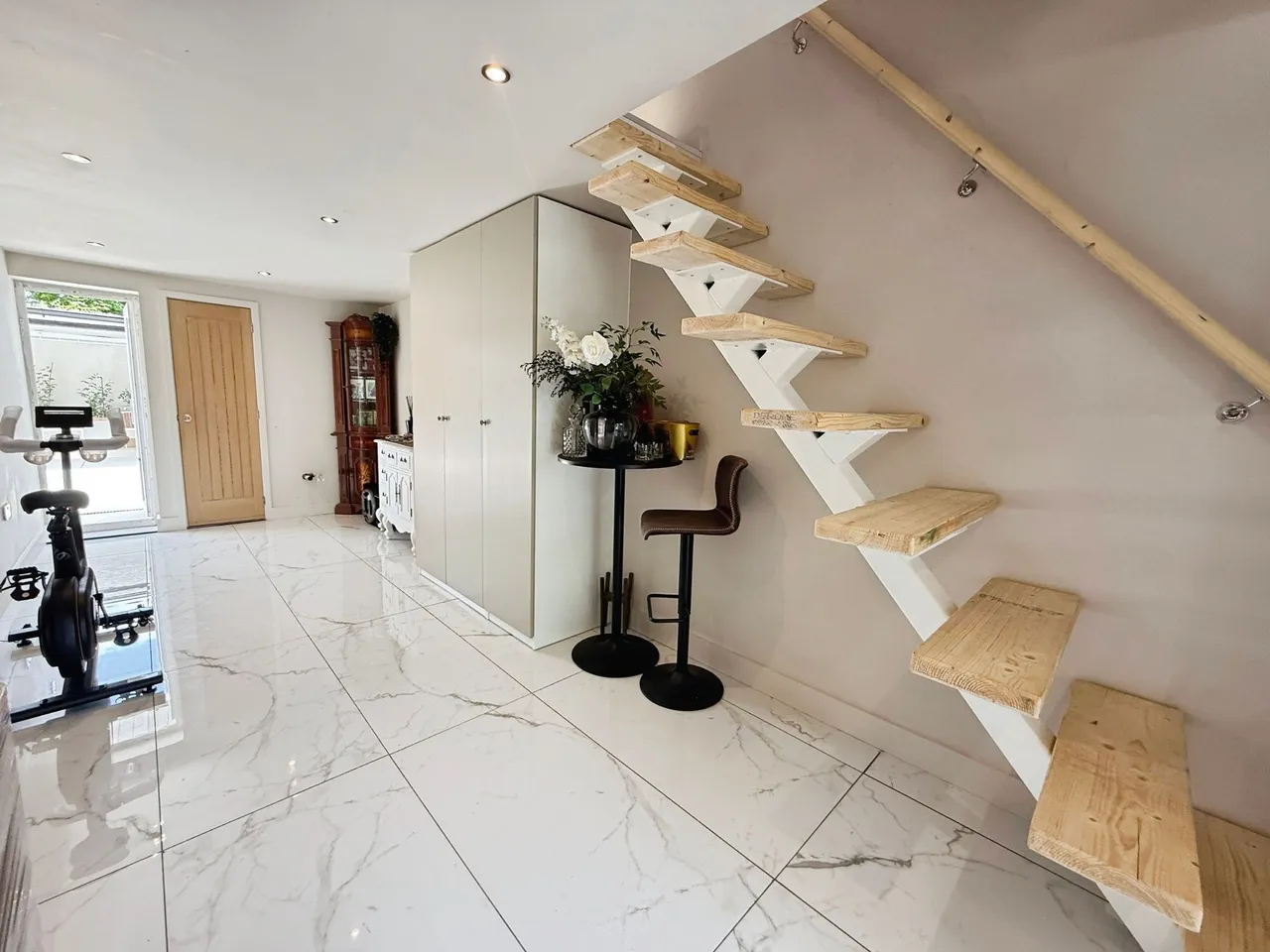 Birkdale Close, Stockport, photo 4