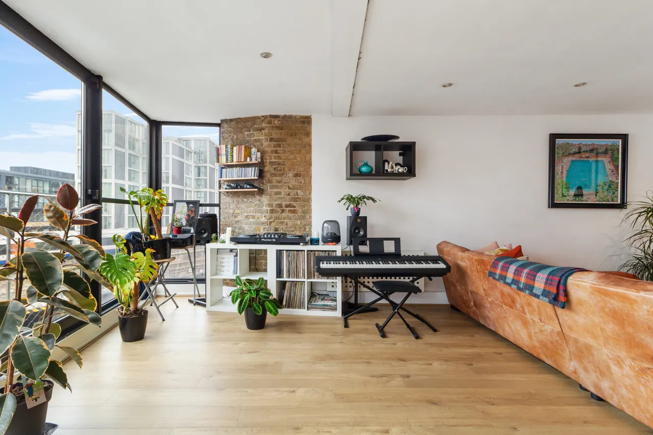 Union Central Building, Kingsland Road, London E2, photo 6