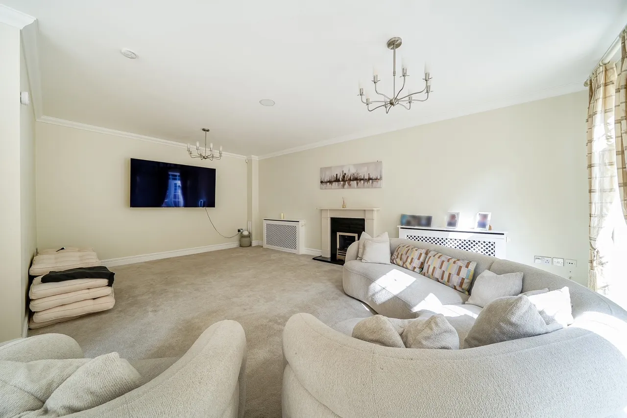 Ascot, Berkshire, SL5 9NA, photo 9
