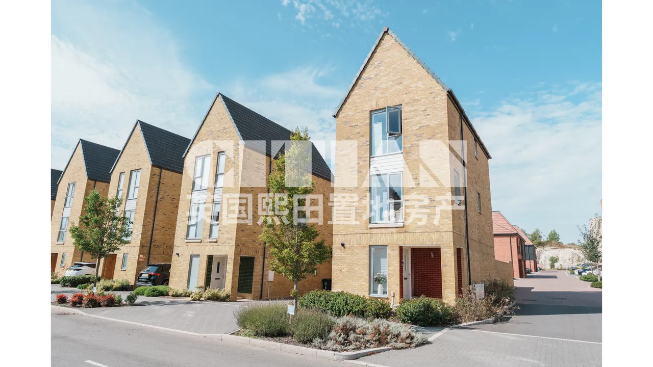 Longhoughton Avenue, Western, DA10, photo 16