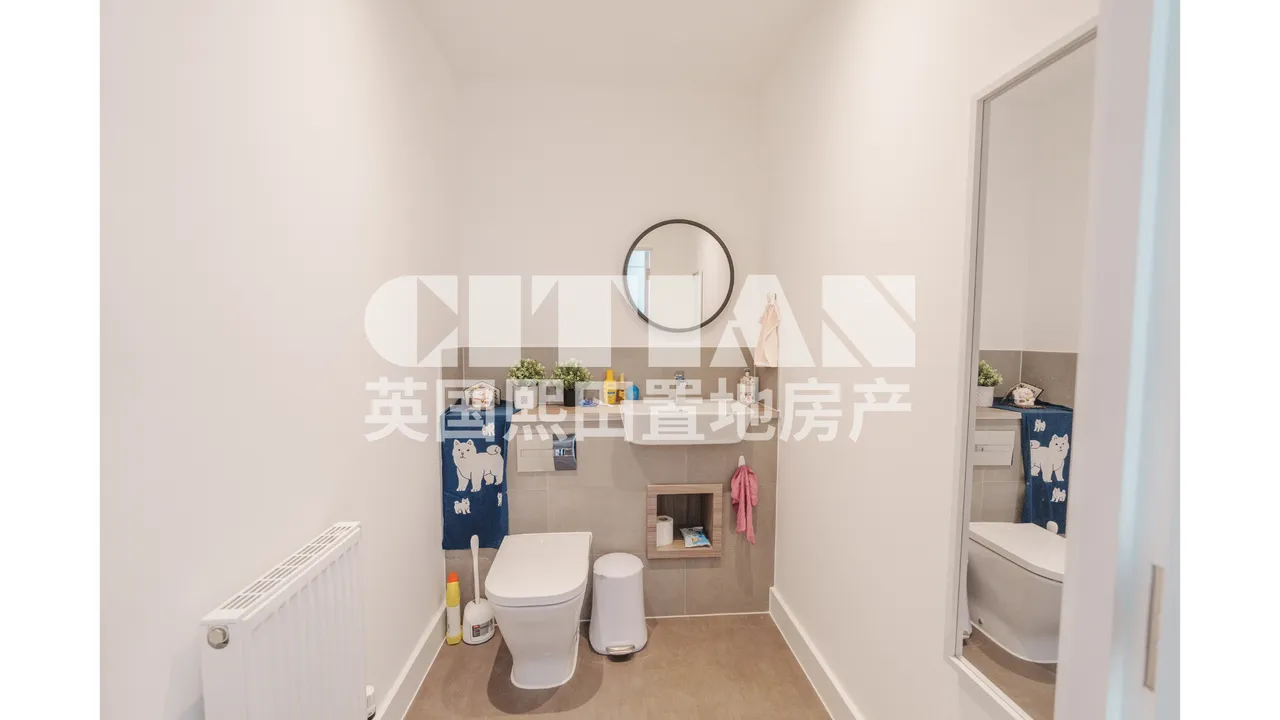 Longhoughton Avenue, Western, DA10, photo 7