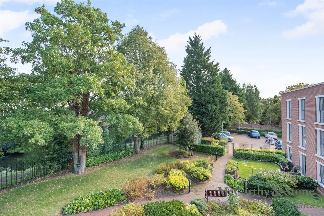 Little Glen Road, Glen Parva, LE2, photo 2