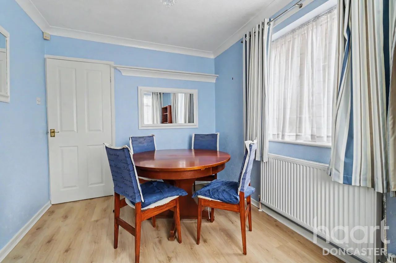 Springwell Lane, Balby, DN4, photo 9