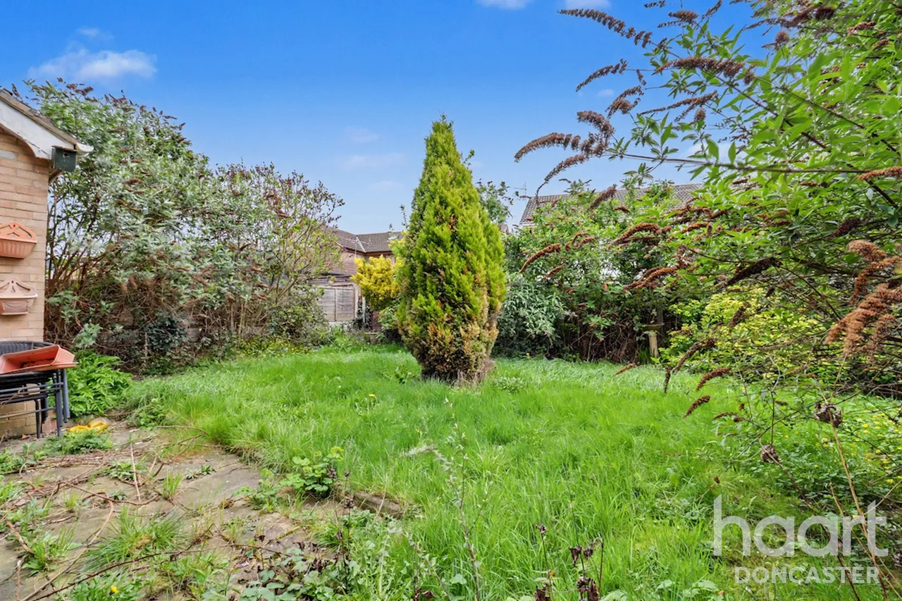 Springwell Lane, Balby, DN4, photo 22