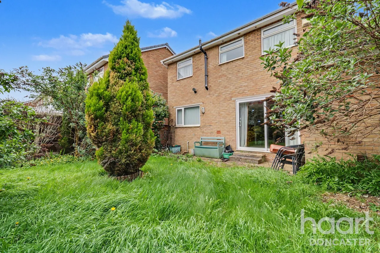 Springwell Lane, Balby, DN4, photo 4