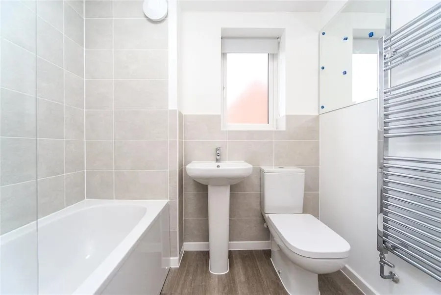 Funnell Drive, Stone Cross, BN24, photo 17