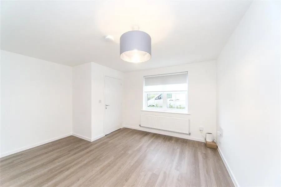 Funnell Drive, Stone Cross, BN24, photo 4