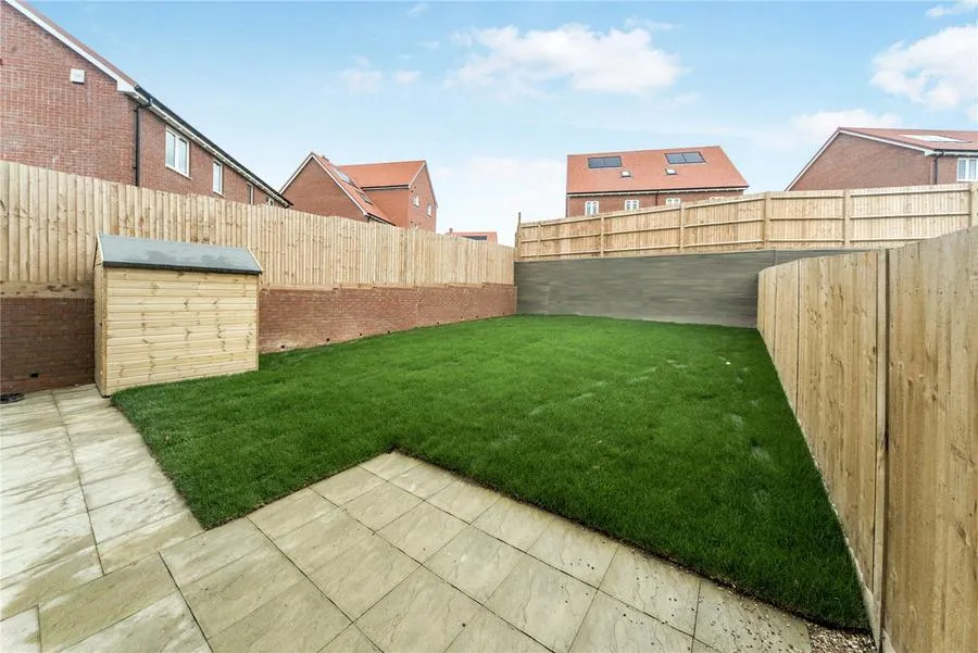 Funnell Drive, Stone Cross, BN24, photo 19