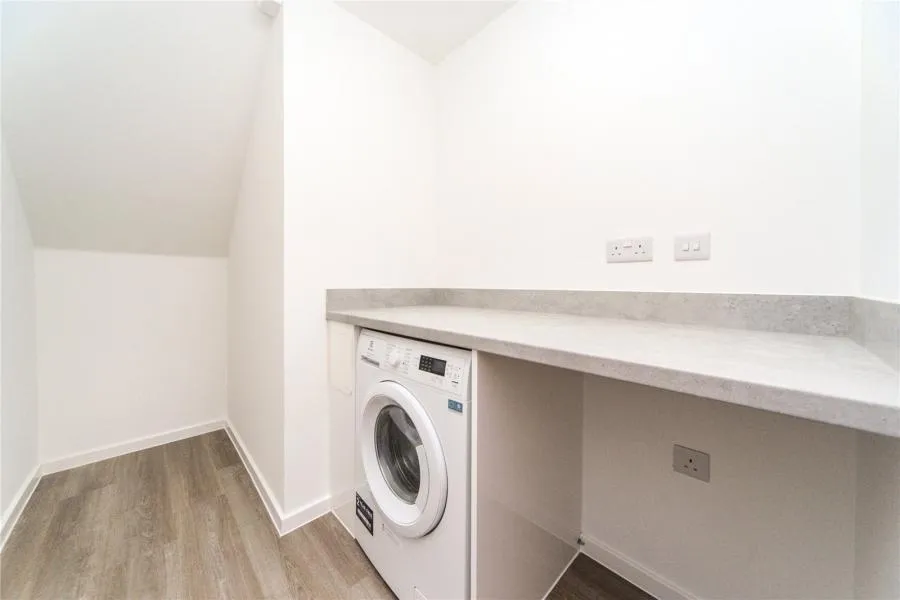 Funnell Drive, Stone Cross, BN24, photo 8