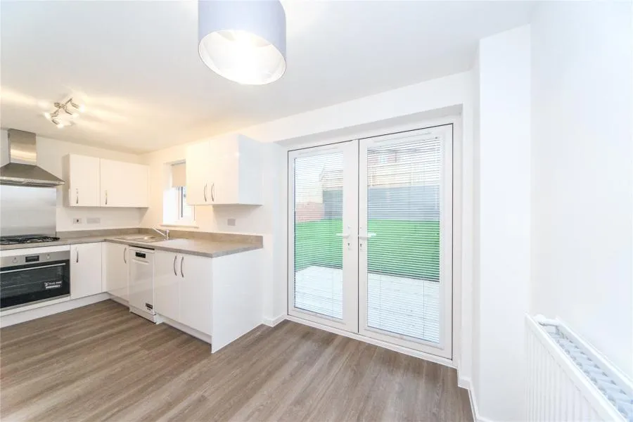 Funnell Drive, Stone Cross, BN24, photo 7