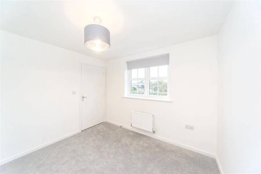Funnell Drive, Stone Cross, BN24, photo 12