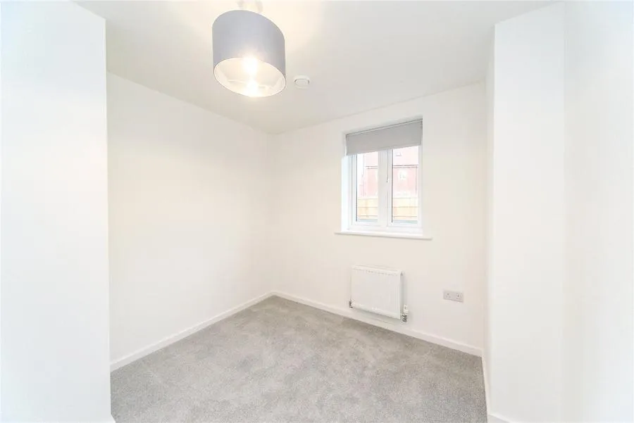 Funnell Drive, Stone Cross, BN24, photo 14