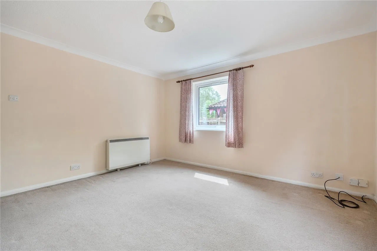 Gordon Court, 110 Gordon Road, Camberley, Surrey, GU15 2JQ, photo 7