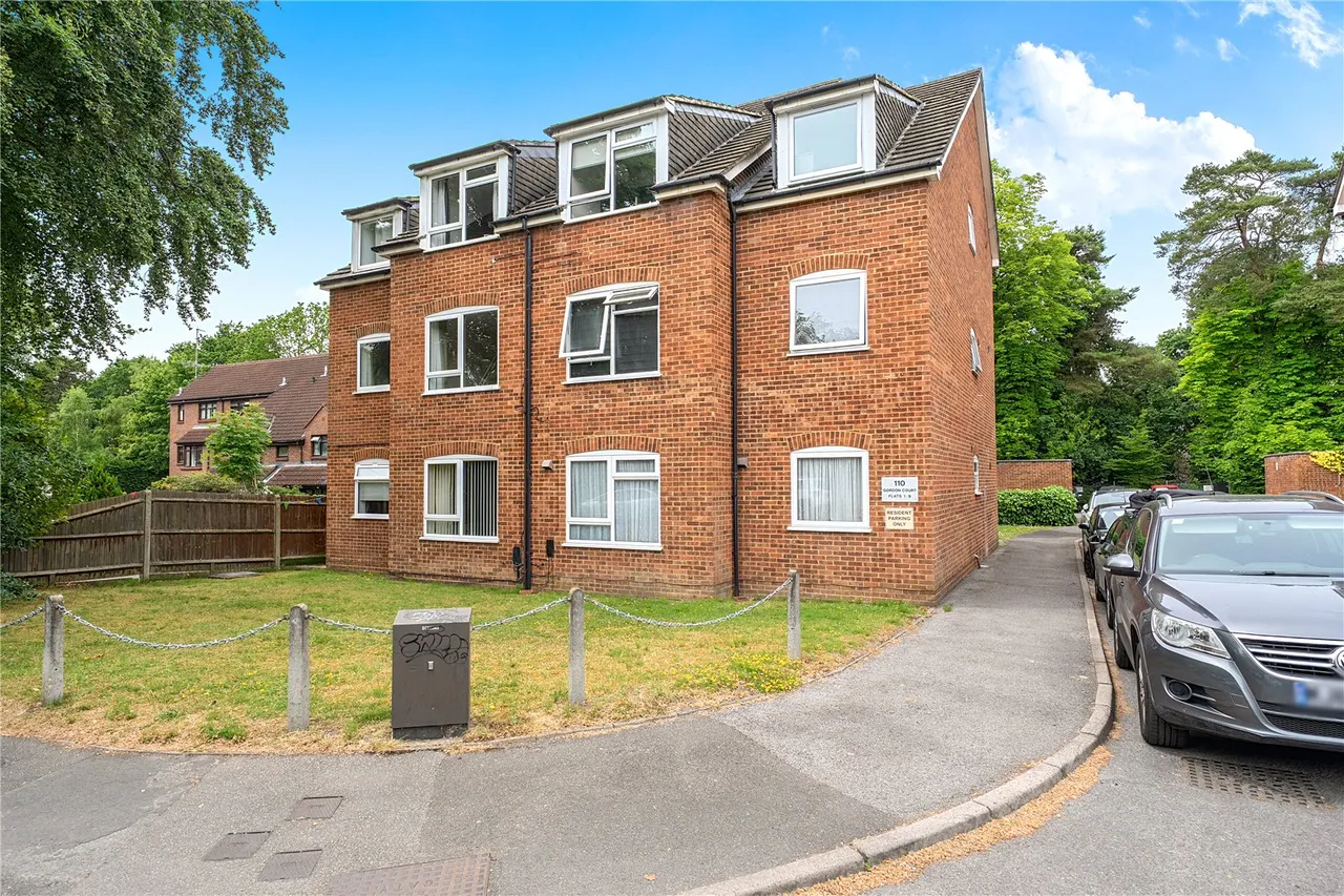 Gordon Court, 110 Gordon Road, Camberley, Surrey, GU15 2JQ, photo 16