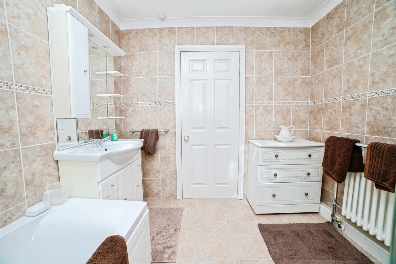 Marlborough Road, Mansfield, Nottinghamshire, NG19, photo 20